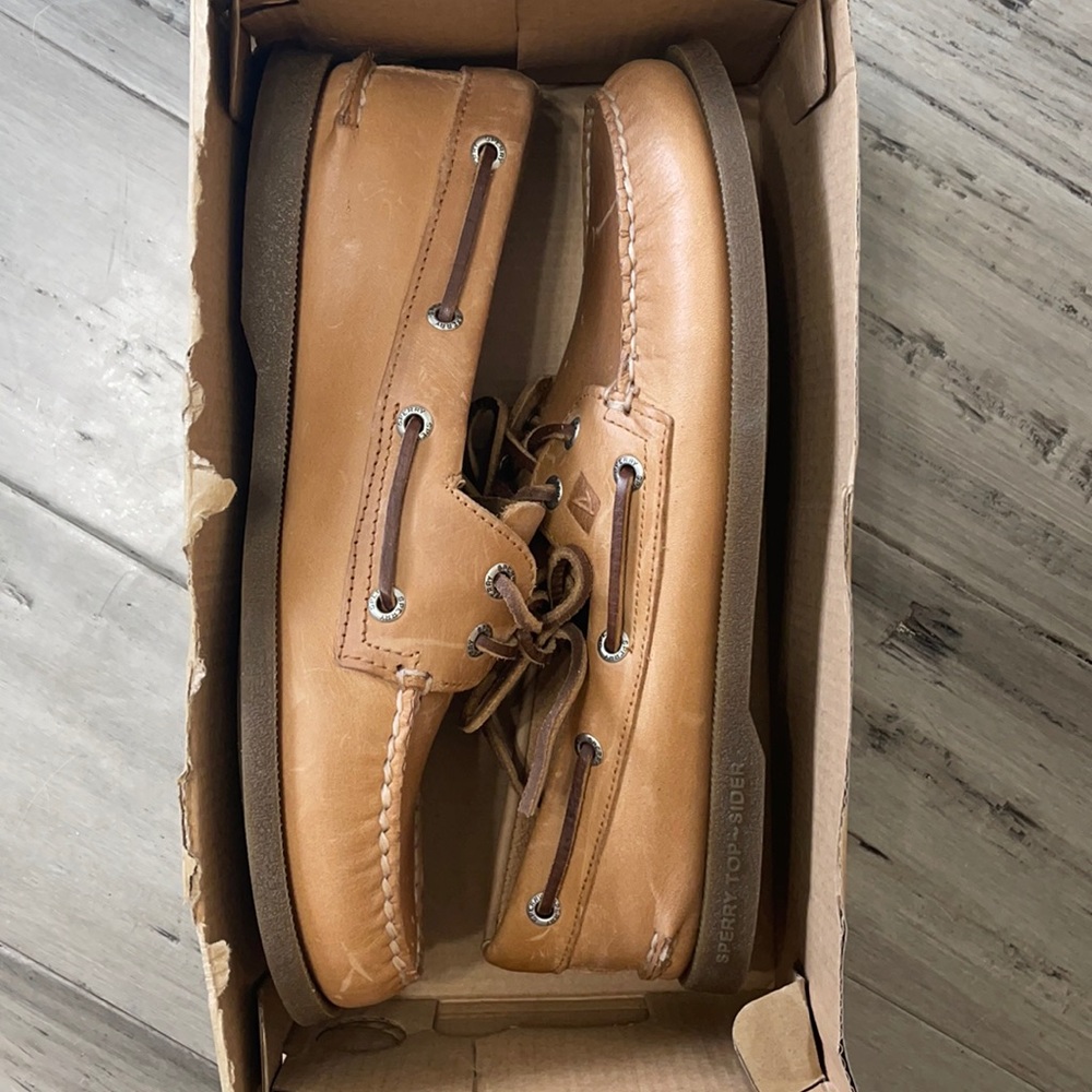 Brand New Sperry Sahara Boat Shoes